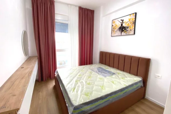 Shtepi me qera 1+1 ne Tirane - 400 Euro