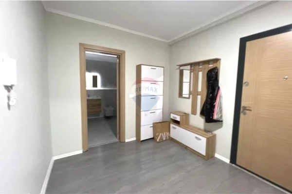 Shtepi me qera Apartament ne Tirane, 1+1, Mobilimi E mobiluar, Pagesa 50,000  Leke.