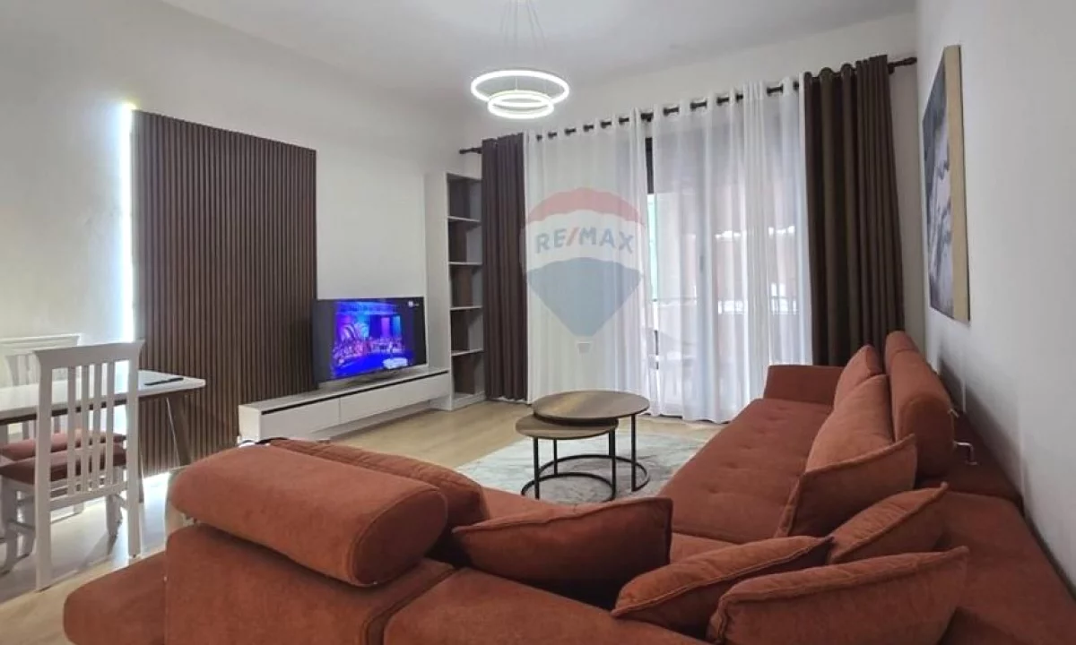 Shtepi me qera Apartament ne Tirane, 1+1, Mobilimi E mobiluar, Pagesa 800  Euro.