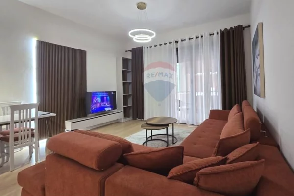 Shtepi me qera 1+1 ne Tirane - 800 Euro