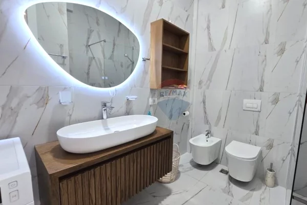 Shtepi me qera Apartament ne Tirane, 1+1, Mobilimi E mobiluar, Pagesa 800  Euro.