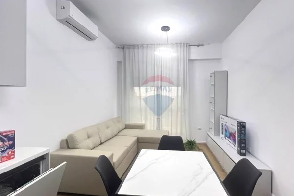 Shtepi me qera Apartament ne Tirane, 1+1, Mobilimi E mobiluar, Pagesa 450  Euro.