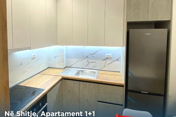 Appartamento in vendita a Tirana 1+1, Arredato