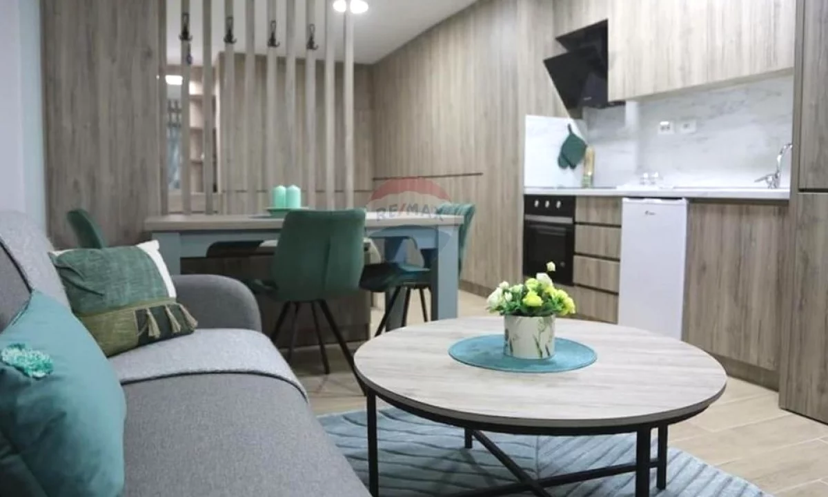 Appartamento in vendita a Tirana Garsoniere, Arredato