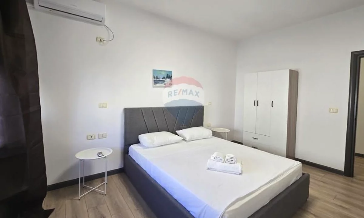 Appartamento in vendita a Tirana 2+1, Arredato