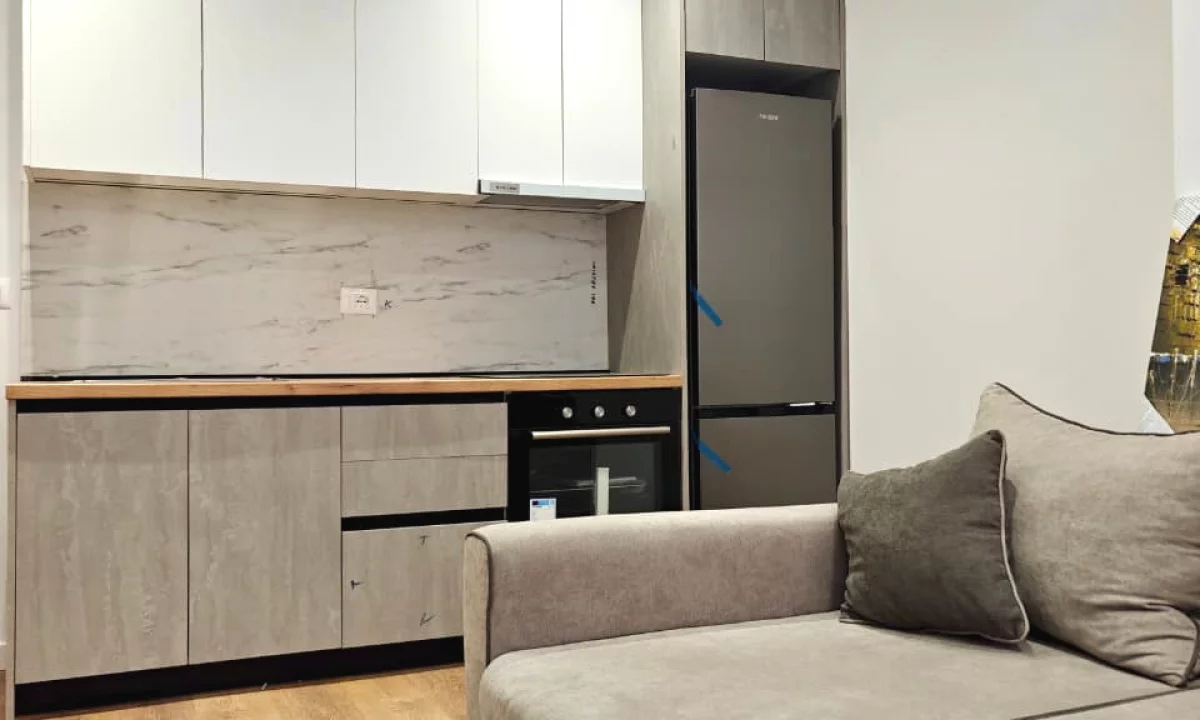 Appartamento in vendita a Tirana 1+1, Arredato