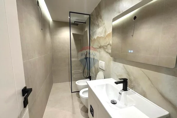 Shitet Apartament 1+1 - te 21 Dhjetori, Tirane (530471006-268)