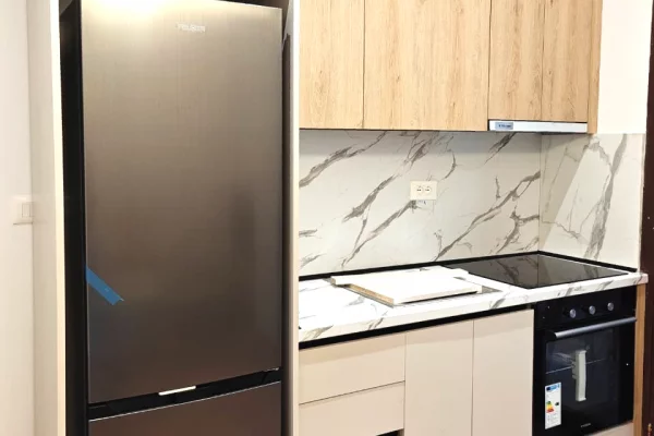 Shitet Apartament 1+1 te Komuna e Parisit