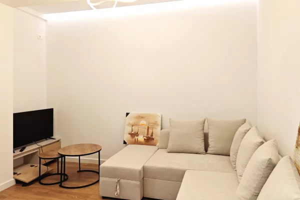 Appartamento in vendita a Tirana 1+1, Arredato