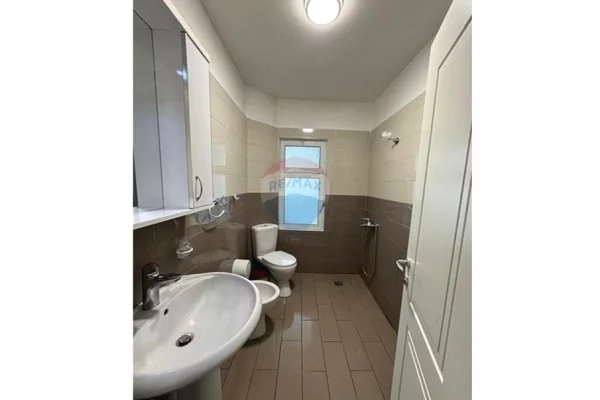 Appartamento in vendita a Tirana 2+1, Arredato