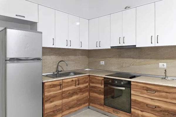 Shtepi me qera Apartament ne Tirane, 1+1, Mobilimi E mobiluar, Pagesa 40,000  Leke.