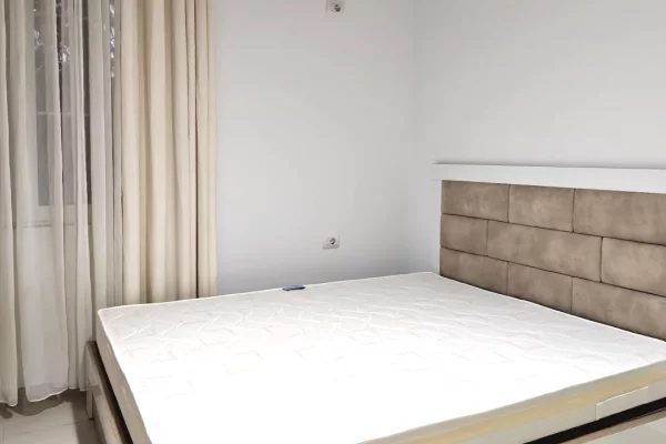 Shtepi me qera Apartament ne Tirane, 1+1, Mobilimi E mobiluar, Pagesa 400  Euro.