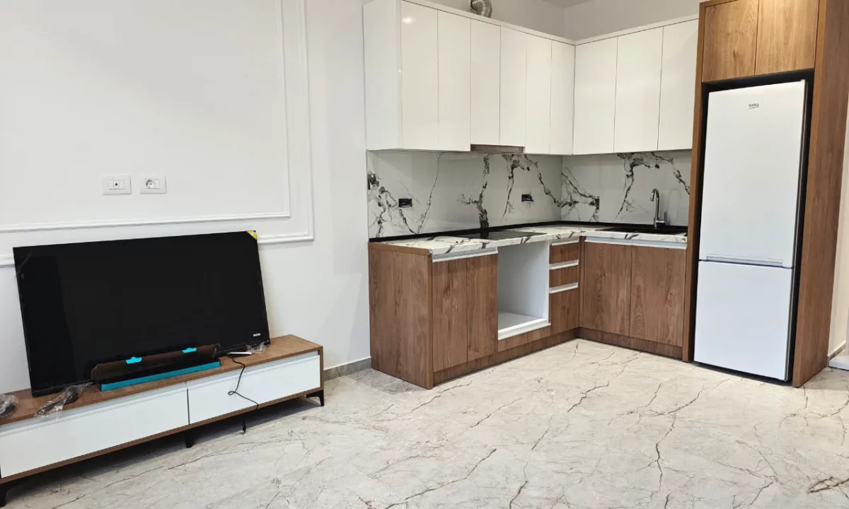 Shtepi me qera Apartament ne Tirane, 2+1, Mobilimi E mobiluar, Pagesa 600  Euro.