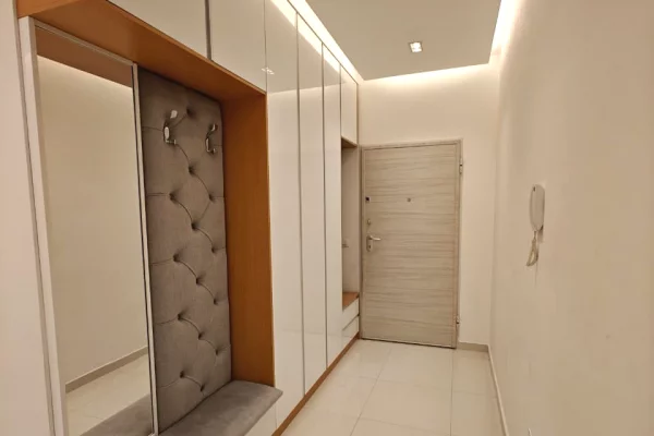 Jepet me Qera Apartament 2+1+ Post Parkimi