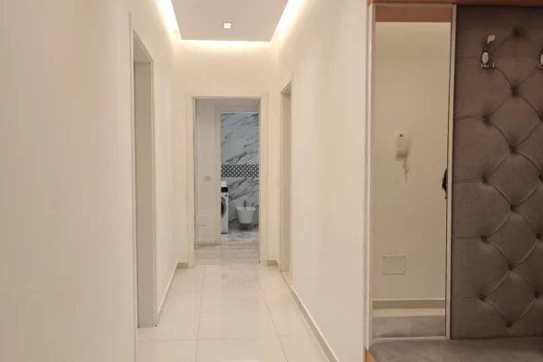 Shtepi me qera Apartament ne Tirane, 2+1, Mobilimi E mobiluar, Pagesa 650  Euro.