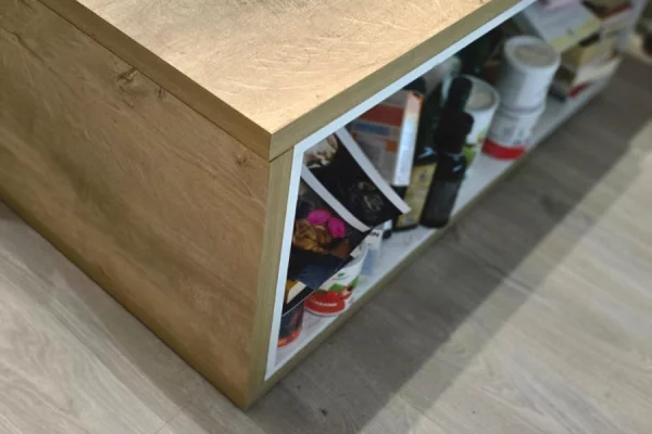 Mobilje dhe Elektroshtepiake ne Tirane - 4,700 Leke