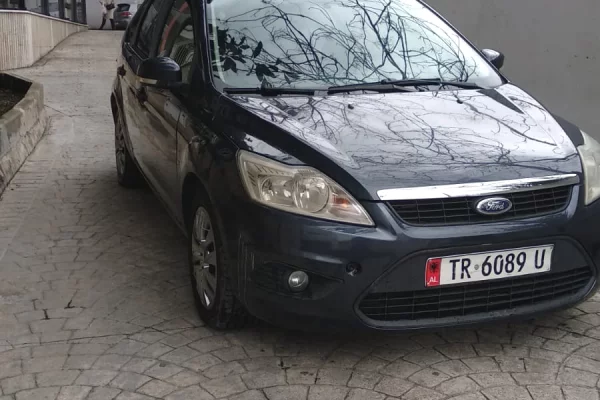 Makina ne shitje ne Tirane - 3,600 Euro