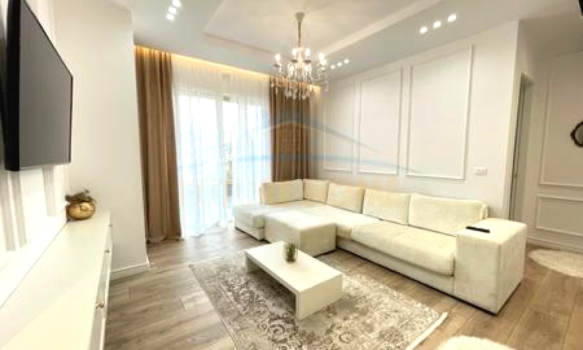 Shtepi me qera Apartament ne Tirane, 2+1, Mobilimi E mobiluar, Pagesa 2,100  Euro.