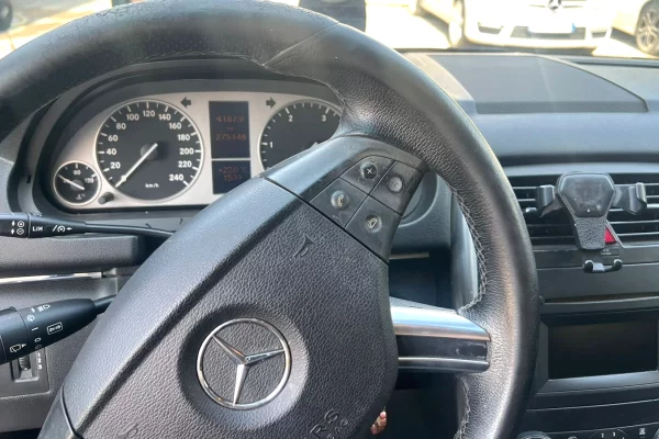 Auto in Vendita a Tirana - 4,000 Euro