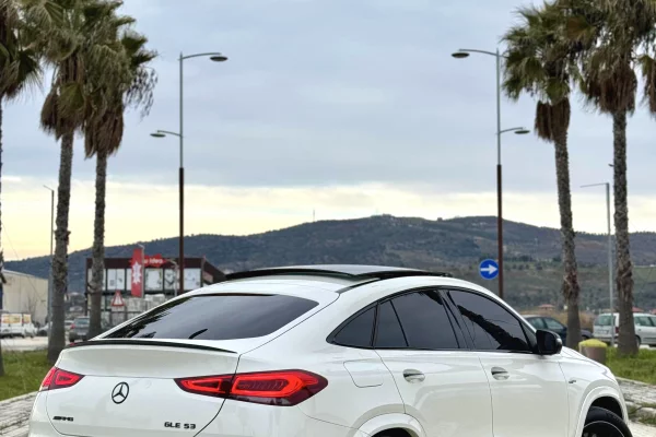 Makina ne shitje ne Durres - 80,000 Euro