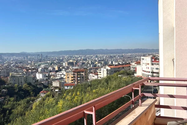 Shtepi ne shitje Apartament ne Tirane, 1+1, Mobilimi Bosh, pa mobiluar, Pagesa 109,000  Euro.