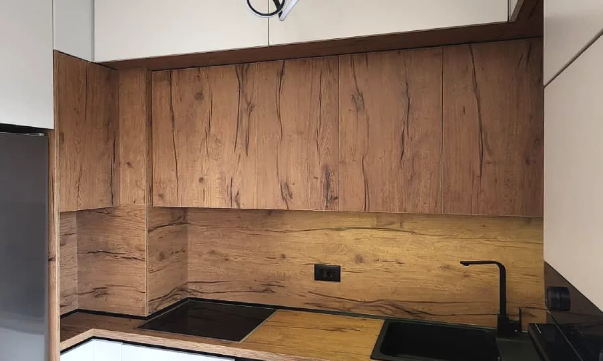 Shtepi me qera Apartament ne Tirane, 2+1, Mobilimi E mobiluar, Pagesa 550  Euro.