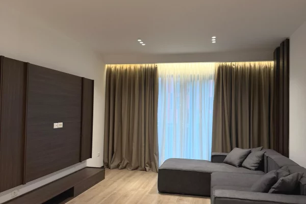 Shtepi me qera Apartament ne Tirane, 2+1, Mobilimi E mobiluar, Pagesa 2,800  Euro.