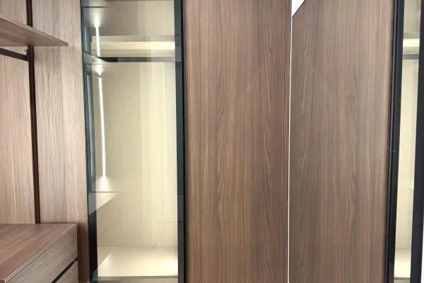 Shtepi me qera Apartament ne Tirane, 2+1, Mobilimi E mobiluar, Pagesa 2,800  Euro.