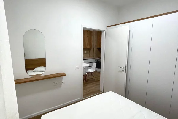 Shtepi me qera Apartament ne Tirane, 1+1, Mobilimi E mobiluar, Pagesa 45,000  Leke.