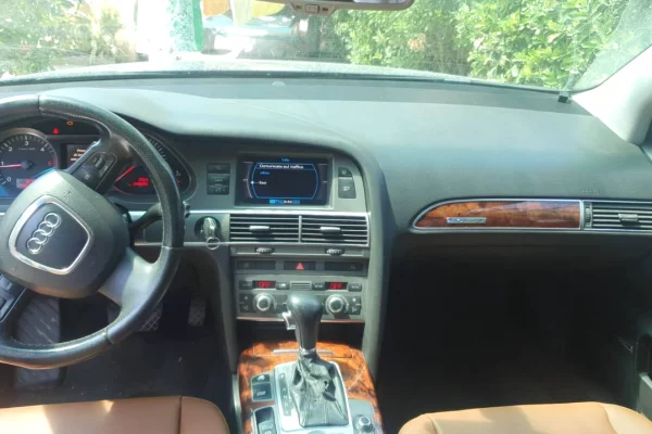 Auto in Vendita a Koriza - 3,500 Euro