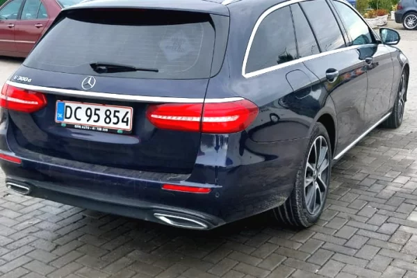 Auto in Vendita a Pristina, Mercedes-Benz, 2019 Diesel,Kambio Steptronic-Tiptronic Pagamento 15,000  Euro.