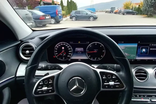 Auto in Vendita a Pristina, Mercedes-Benz, 2019 Diesel,Kambio Steptronic-Tiptronic Pagamento 15,000  Euro.