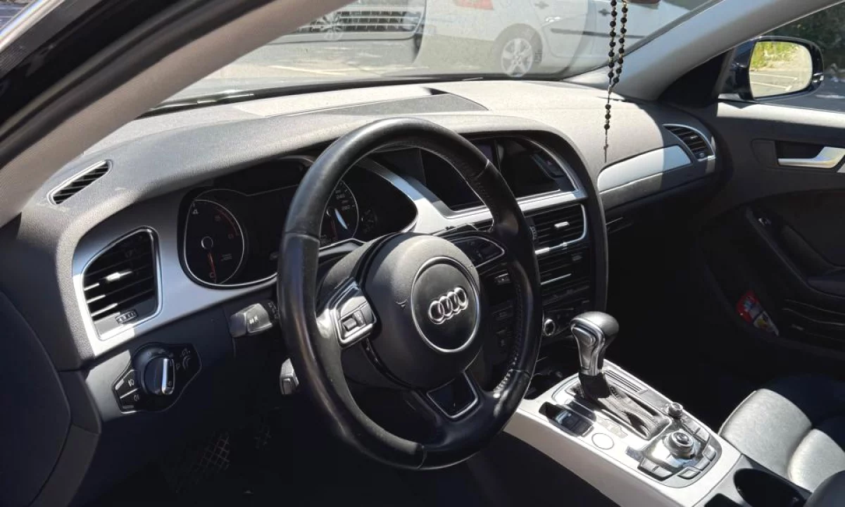 Auto in Vendita a Tirana, Audi, 2015 Diesel,Kambio Automatik Pagamento 10,000  Euro.