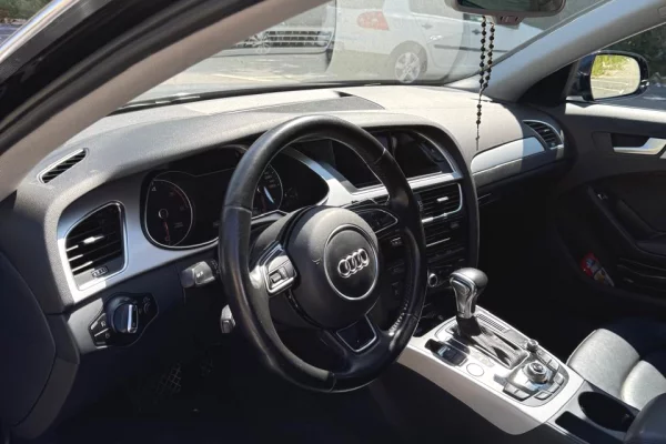 Auto in Vendita a Tirana - 10,000 Euro