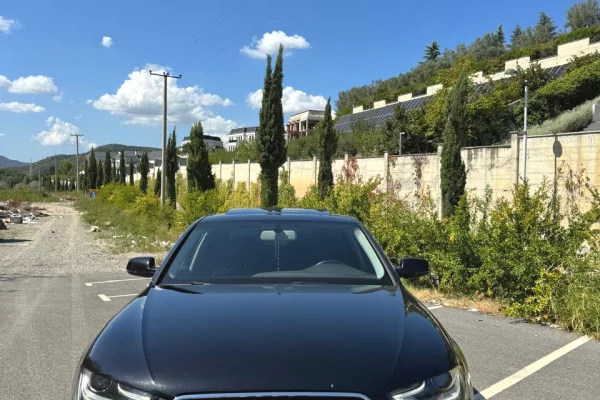 Auto in Vendita a Tirana, Audi, 2015 Diesel,Kambio Automatik Pagamento 10,000  Euro.