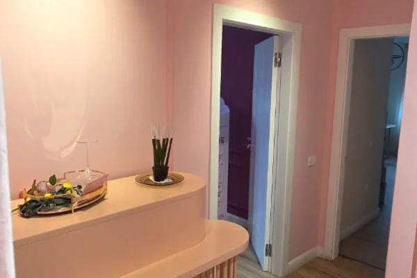 Jepet me qira ambient per zyre – 120 m2