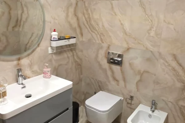 Jepet me qira ambient per zyre – 120 m2