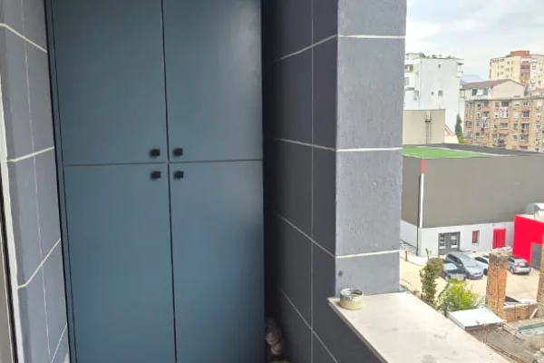 Business Property for Rent 3+1 in Tirana - 80,000 Leke