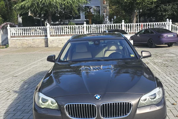 Auto in Vendita a Tirana - 11,500 Euro