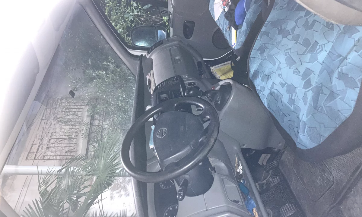 Auto in Vendita a Durazzo, Nissan, 2009 Diesel,Kambio Manual Pagamento 4,500  Euro.