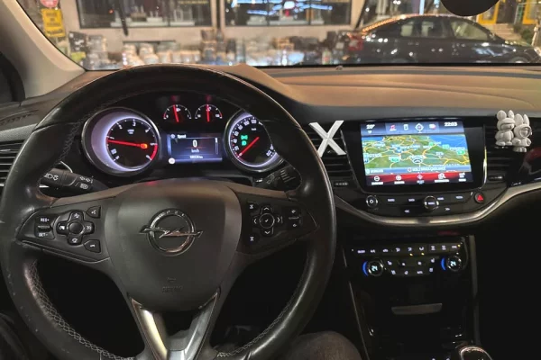 Auto in Vendita a Pristina - 14,000 Euro