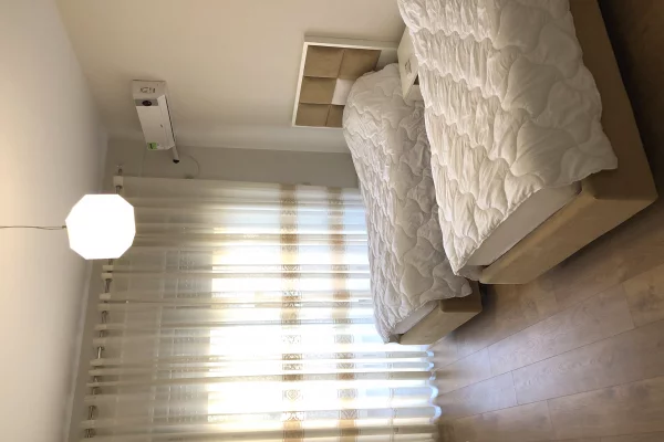 Shtepi me qera Apartament ne Vlore, 2+1, Mobilimi E mobiluar, Pagesa 65,000  Leke.