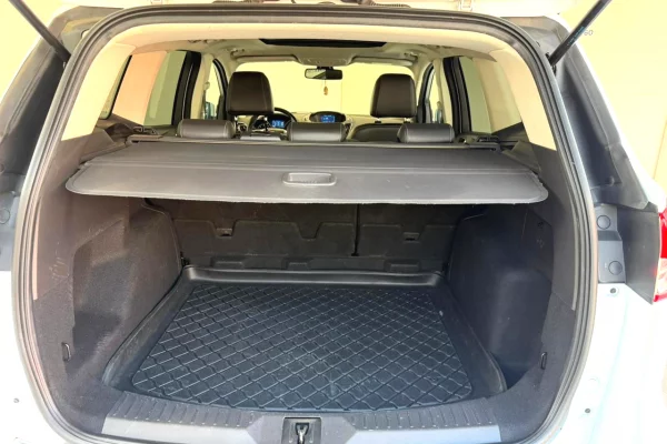 Auto in Vendita a Tirana, Ford, 2014 Diesel,Kambio Automatik Pagamento 12,900  Euro.