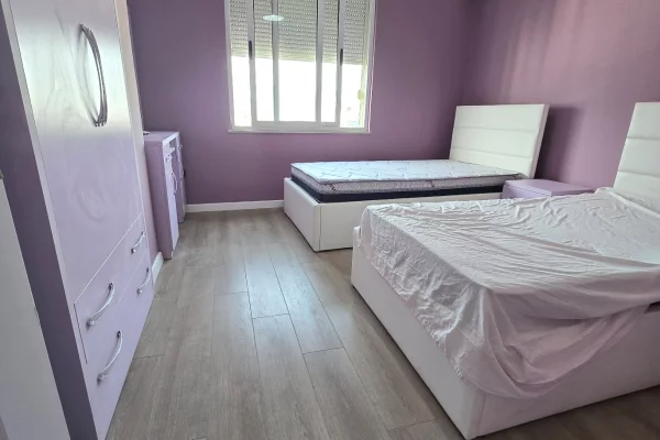 Shtepi me qera Apartament ne Tirane, 2+1, Mobilimi E mobiluar, Pagesa 70,000  Leke.