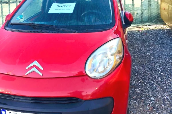 Auto in Vendita a Tirana - 300,000 Leke