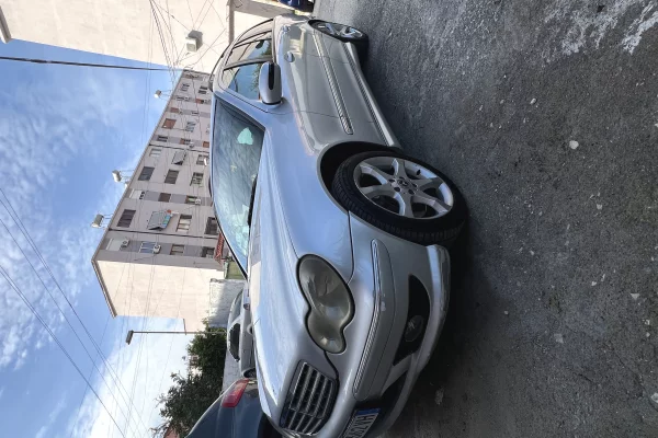 Auto in Vendita a Lushnja, Mercedes-Benz, 2007 Diesel,Kambio Automatik Pagamento 3,700  Euro.