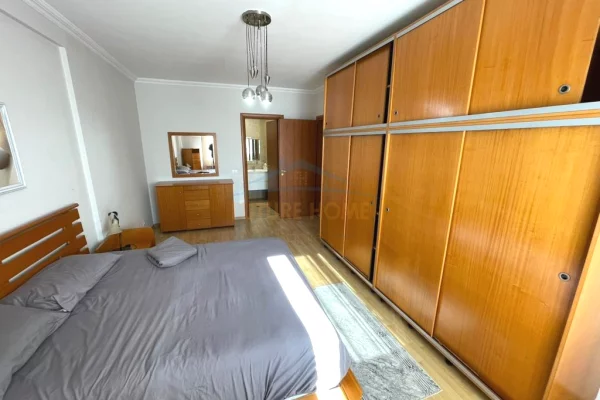 Shtepi me qera Apartament ne Tirane, 2+1, Mobilimi E mobiluar, Pagesa 802  Euro.