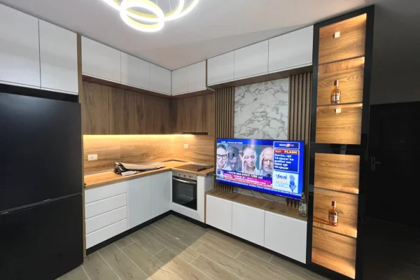 Appartamento in affitto a Tirana 1+1, Arredato