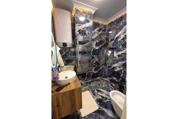 Shitet,Apartament Luksoz 2+1+2 Poste Parkimi, Rruga e Bogdanëve, Tiranë Empire64097