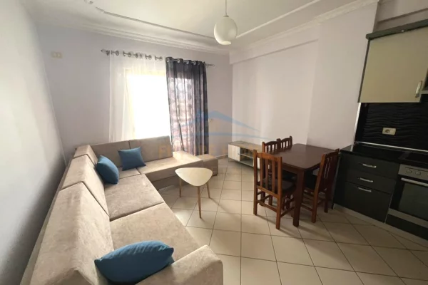 Qira, Apartament 2+1+2 , Rruga Petrela , Tiranë. Empire64530